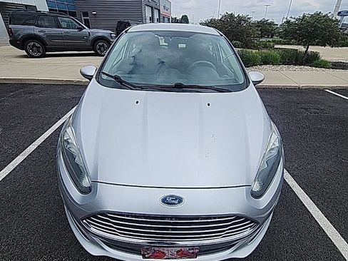 Used 2014 Ford Fiesta SE w/ Comfort Package FWD image 5