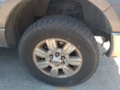 Used 2012 Ford F150 XLT w/ XLT Chrome Pkg AWD/4WD image 5