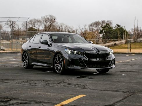 New 2026 BMW 530i xDrive 530i xDrive w/ M Sport Package image 7