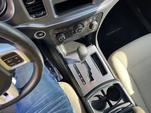 Used 2014 Dodge Charger SE image 10