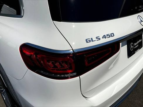 Certified 2022 Mercedes-Benz GLS 450 4MATIC image 24