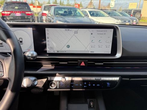 Used 2024 Hyundai Ioniq 6 SEL image 22