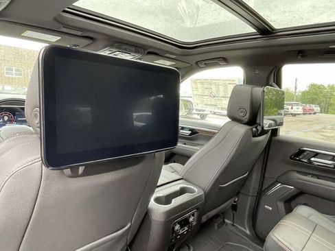 New 2026 Chevrolet Tahoe High Country AWD/4WD image 15