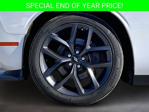 Used 2019 Dodge Challenger GT w/ Blacktop Package image 33