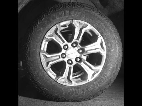 Used 2022 GMC Sierra 1500 SLE image 11