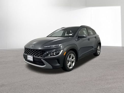 Used 2023 Hyundai Kona SEL AWD/4WD image 2