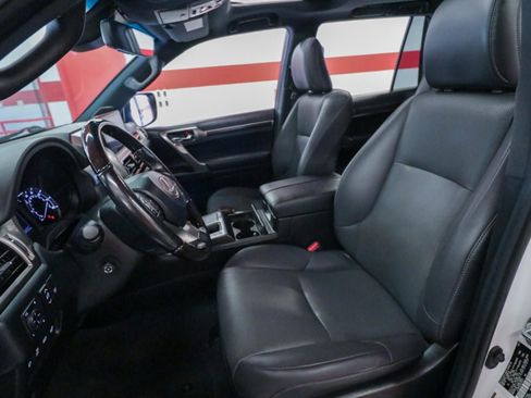 Used 2022 Lexus GX 460 Premium w/ Premium Plus Package AWD/4WD image 11
