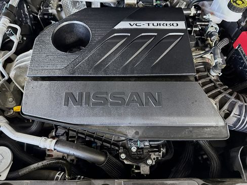 Used 2023 Nissan Rogue S image 39