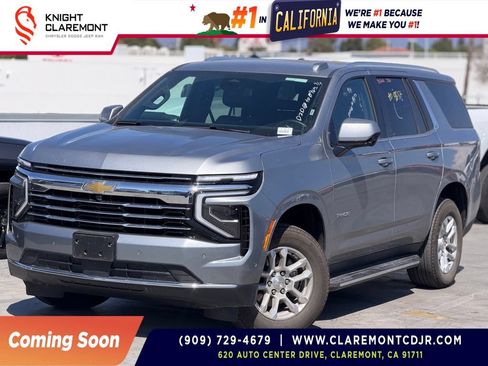 Used 2025 Chevrolet Tahoe LT AWD/4WD image 1