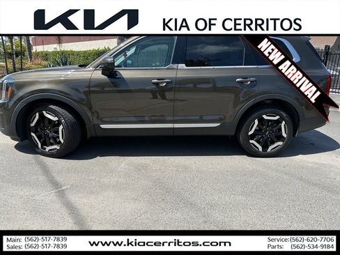 Certified 2024 Kia Telluride S w/ S Sunroof Package AWD/4WD image 2
