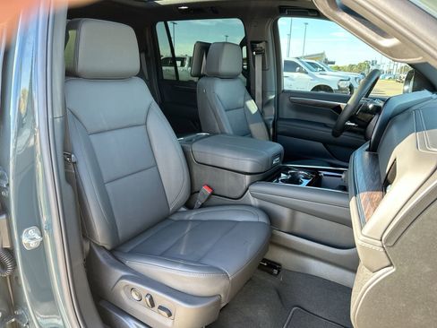 New 2026 Chevrolet Suburban Z71 w/ Z71 Off-Road Package image 27