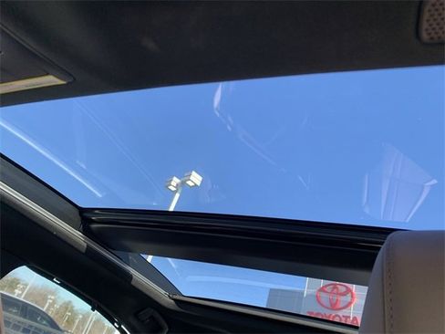 Used 2024 Lexus ES 350 Ultra Luxury image 30