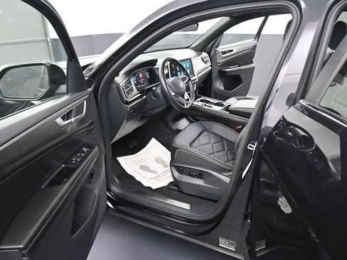 Used 2026 Volkswagen Atlas Cross Sport SE AWD/4WD image 41
