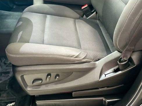 Used 2018 GMC Sierra 1500 SLE w/ SLE Value Package image 19