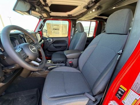 New 2024 Jeep Gladiator Sport image 22