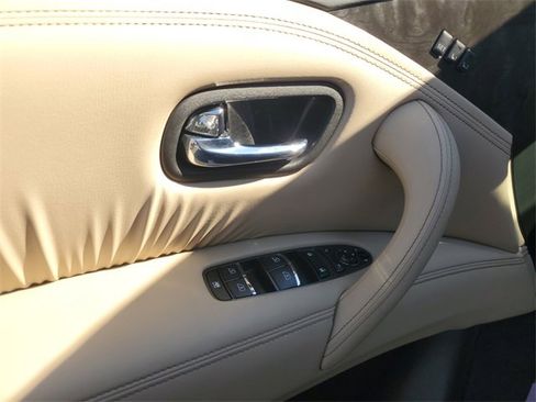 Used 2024 Nissan Armada Platinum w/ Captain's Chairs Package image 15