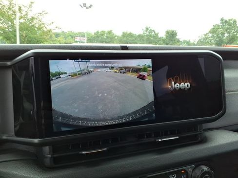 Used 2024 Jeep Wrangler Unlimited Sport AWD/4WD image 14