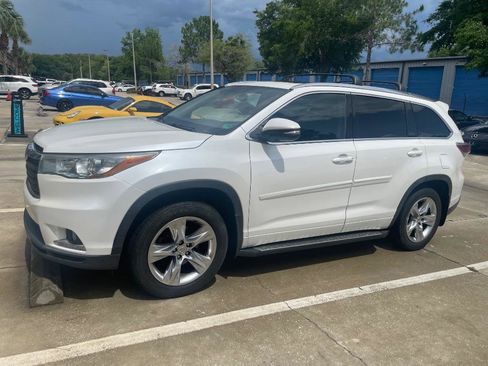 Used 2015 Toyota Highlander Limited Platinum AWD/4WD image 1