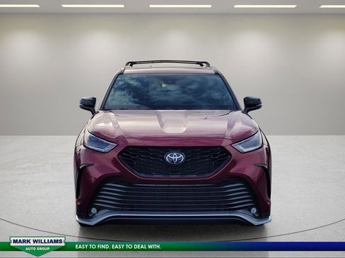 Used 2022 Toyota Highlander XSE image 9