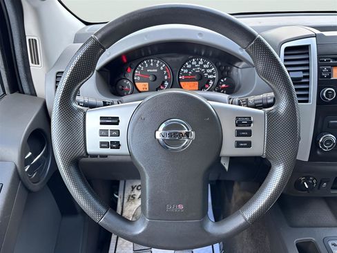 Used 2014 Nissan Xterra X image 22