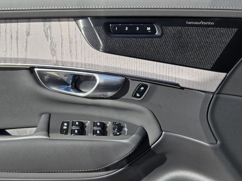 New 2026 Volvo XC90 T8 Ultra image 26