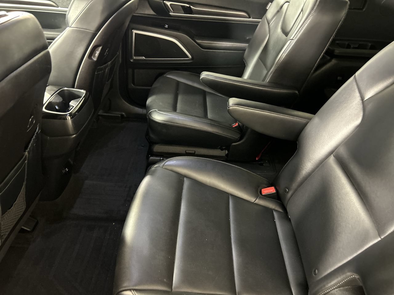 Used 2025 Kia Telluride S FWD image 25