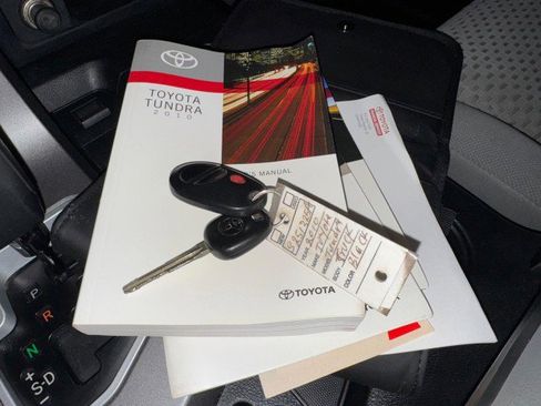 Used 2010 Toyota Tundra 4x4 Double Cab image 19