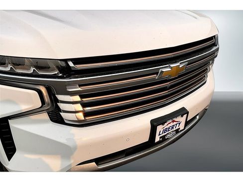Used 2023 Chevrolet Suburban High Country w/ Max Trailering Package AWD/4WD image 27