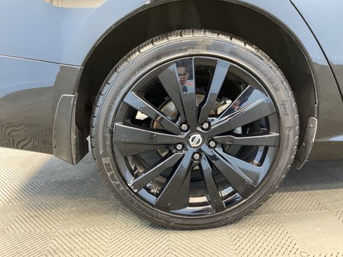 Used 2022 Nissan Altima 2.5 SR w/ Midnight Edition Package image 32