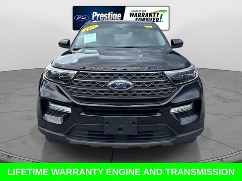 Used 2023 Ford Explorer XLT w/ Equipment Group 202A RWD image 9