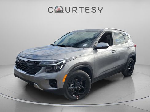 New 2026 Kia Seltos EX image 1