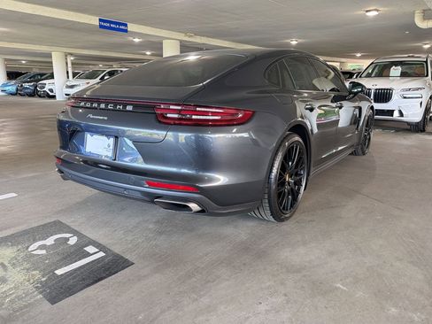 Used 2019 Porsche Panamera 4 image 6