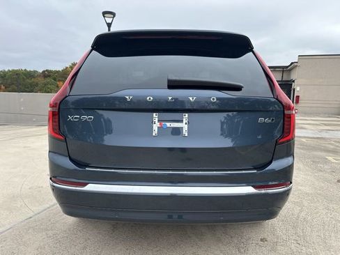New 2026 Volvo XC90 B6 Plus w/ Protection Package Premier image 6