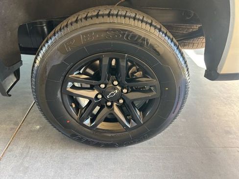 Used 2023 Chevrolet Silverado 1500 LT Trail Boss w/ Protection Package image 34
