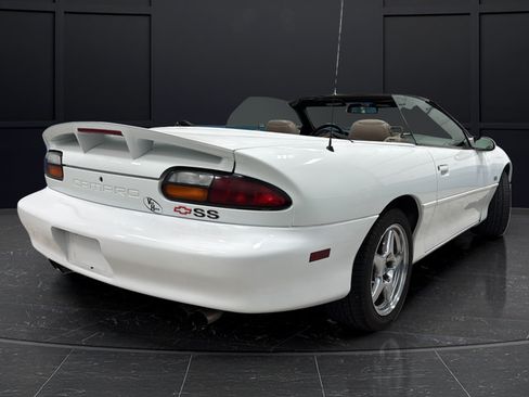 Used 2000 Chevrolet Camaro Z28 w/ SS Performance/Appearance Pkg RWD image 14