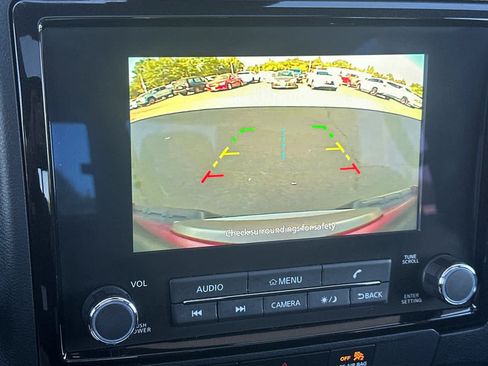 Used 2024 Nissan Frontier SL w/ Technology Package AWD/4WD image 18