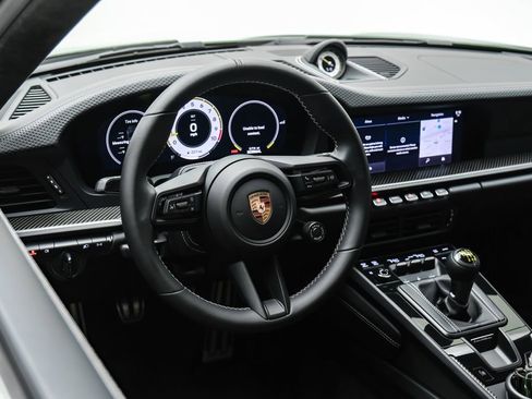 Used 2026 Porsche 911 GT3 RWD image 17