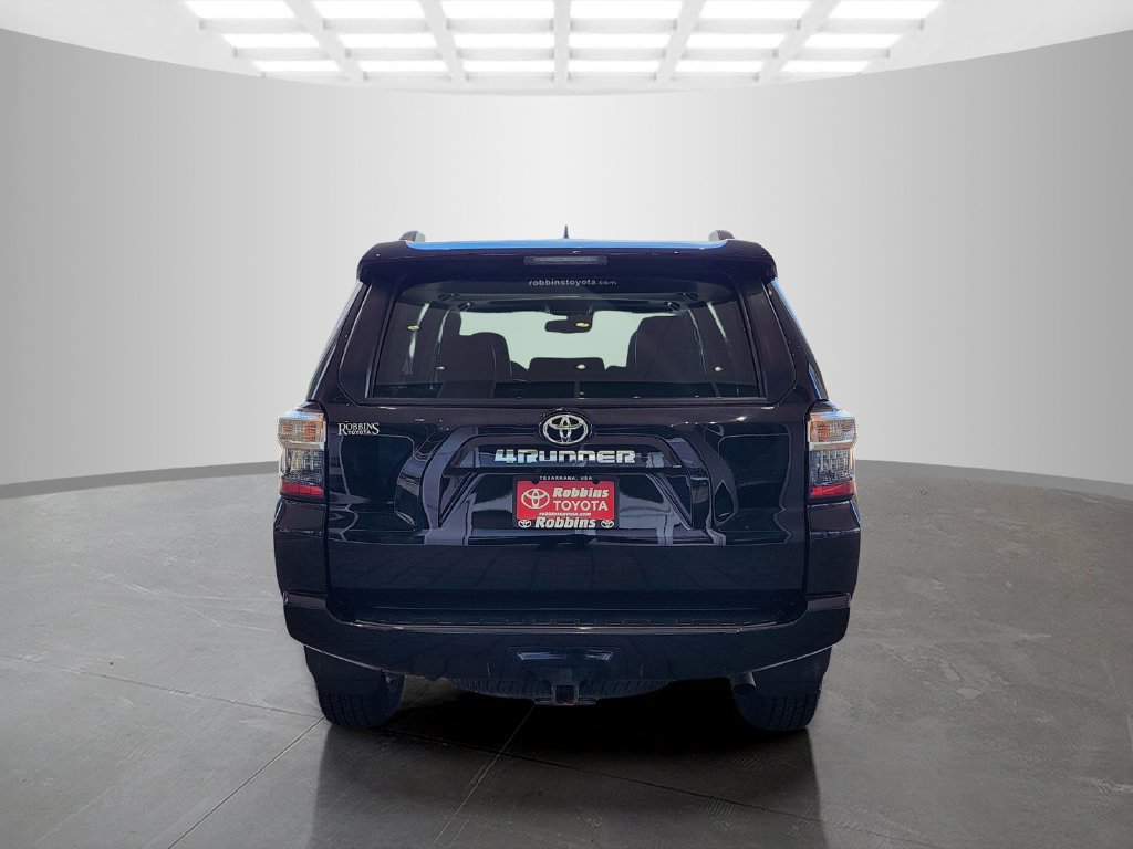 Used 2021 Toyota 4Runner SR5 Premium w/ Moonroof Package AWD/4WD image 6
