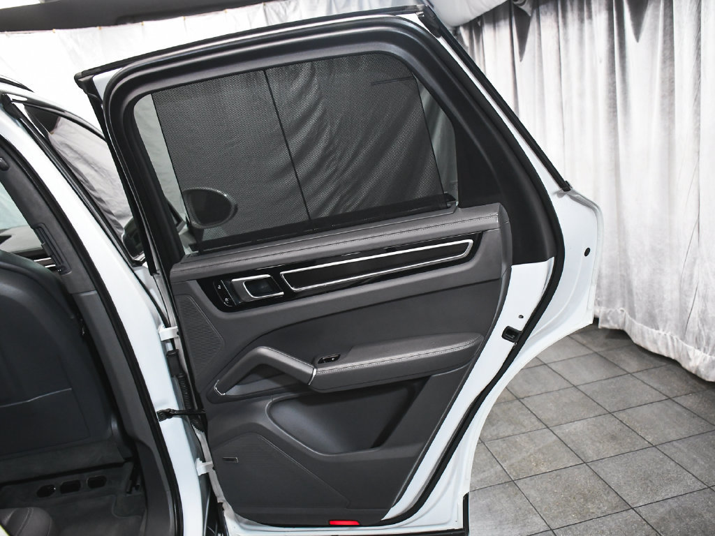 Used 2021 Porsche Cayenne GTS w/ Premium Package Plus AWD/4WD image 18