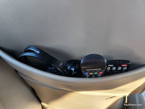 Used 2019 Chevrolet Express 2500 w/ Enhanced Convenience Package image 41