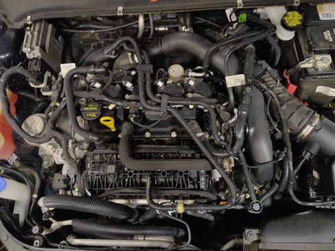 Used 2020 Ford Fusion SE FWD image 30
