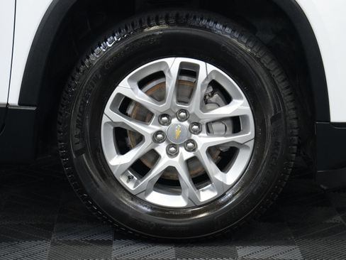 Used 2020 Chevrolet Traverse L FWD image 54