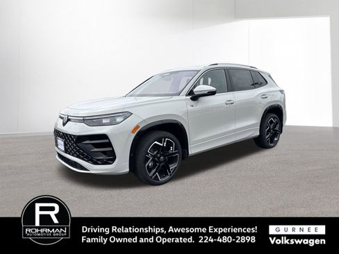 New 2026 Volkswagen Tiguan SEL R-Line image 1