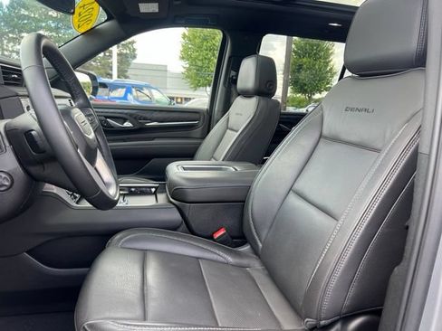 Used 2024 GMC Yukon Denali AWD/4WD image 26