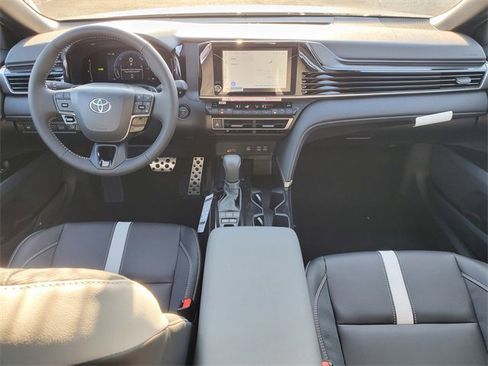 New 2026 Toyota Camry SE image 10