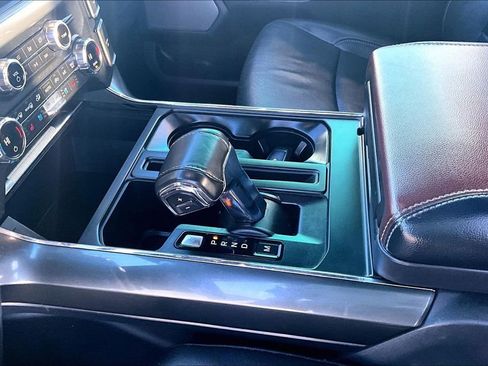 Used 2021 Ford F150 Lariat w/ Max Trailer Tow Package image 16