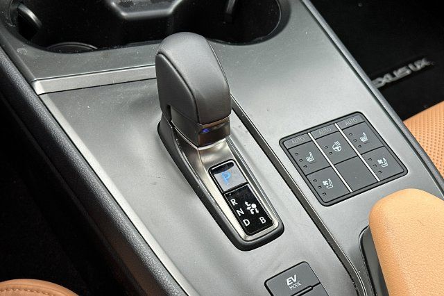 Used 2026 Lexus UX 300h FWD w/ Accessory Package (Z2) image 25