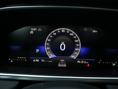 New 2025 Volkswagen Taos SE AWD/4WD image 16