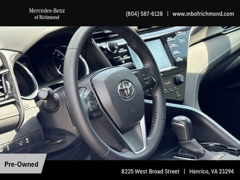Used 2020 Toyota Camry SE w/ Convenience Package FWD image 15