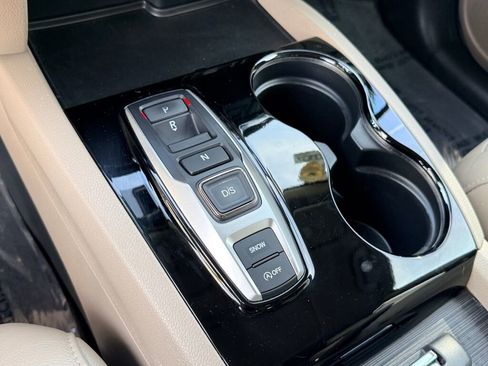 Used 2016 Honda Pilot Touring image 25